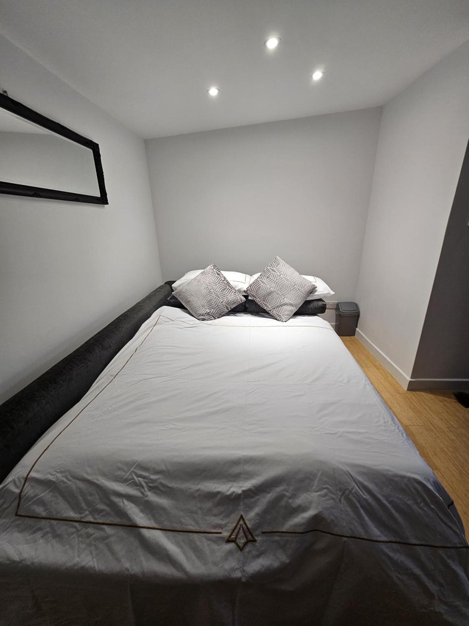 Modern Studio In Greenford, Free Wifi, Parking & Streaming Services Stadtteil Stadtteil Ealing Exterior foto